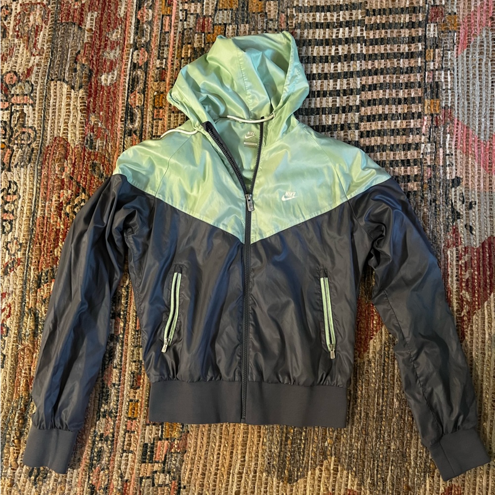 Mint Green Nike Windbreaker | Size M